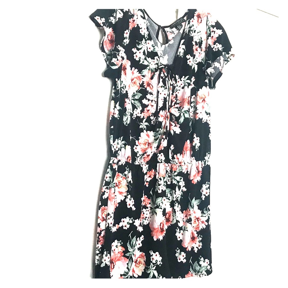 FOREVER 21 Plus Size Short Romper